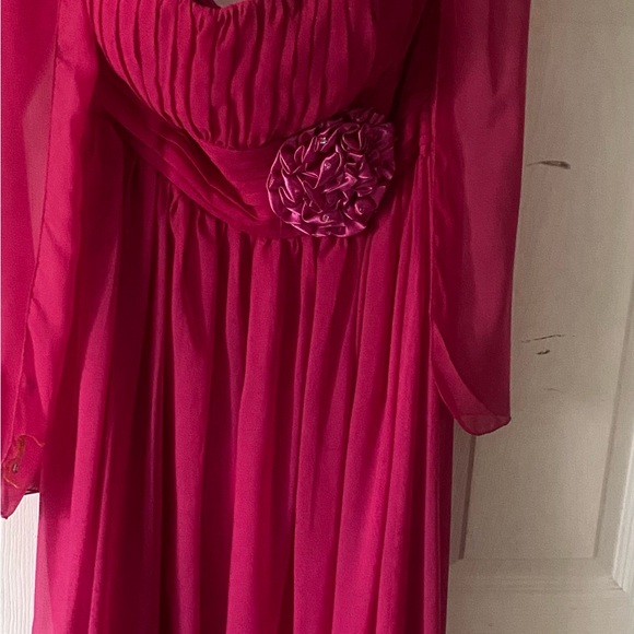 Elegant Pink Strapless Dress - Picture 4 of 5